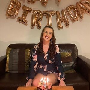 Meet your Posher, Lauren